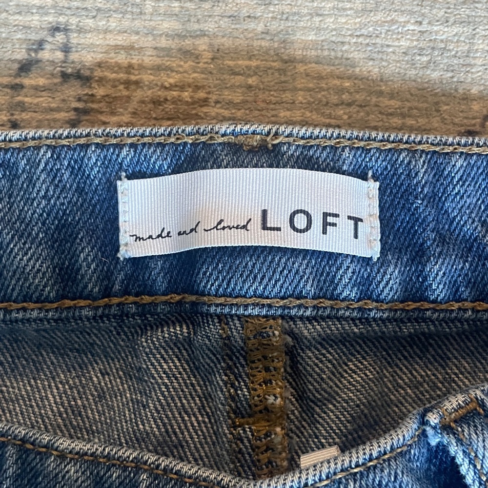 LOFT Slouchy Boyfriend Jeans Size 29/8 - Picture 3 of 6